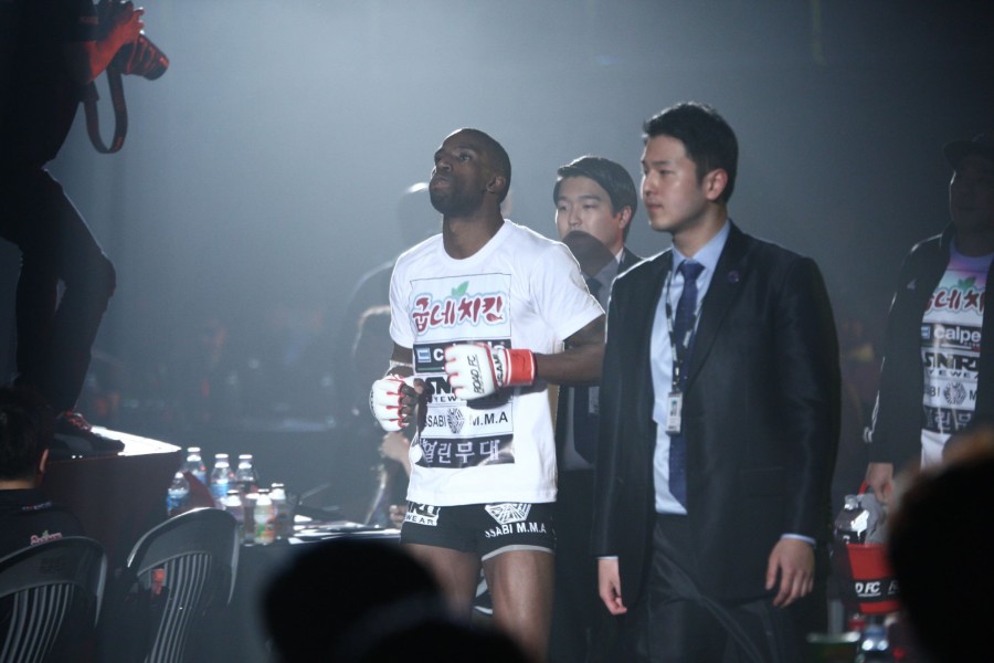 Tyrone Henderson at Road FC21