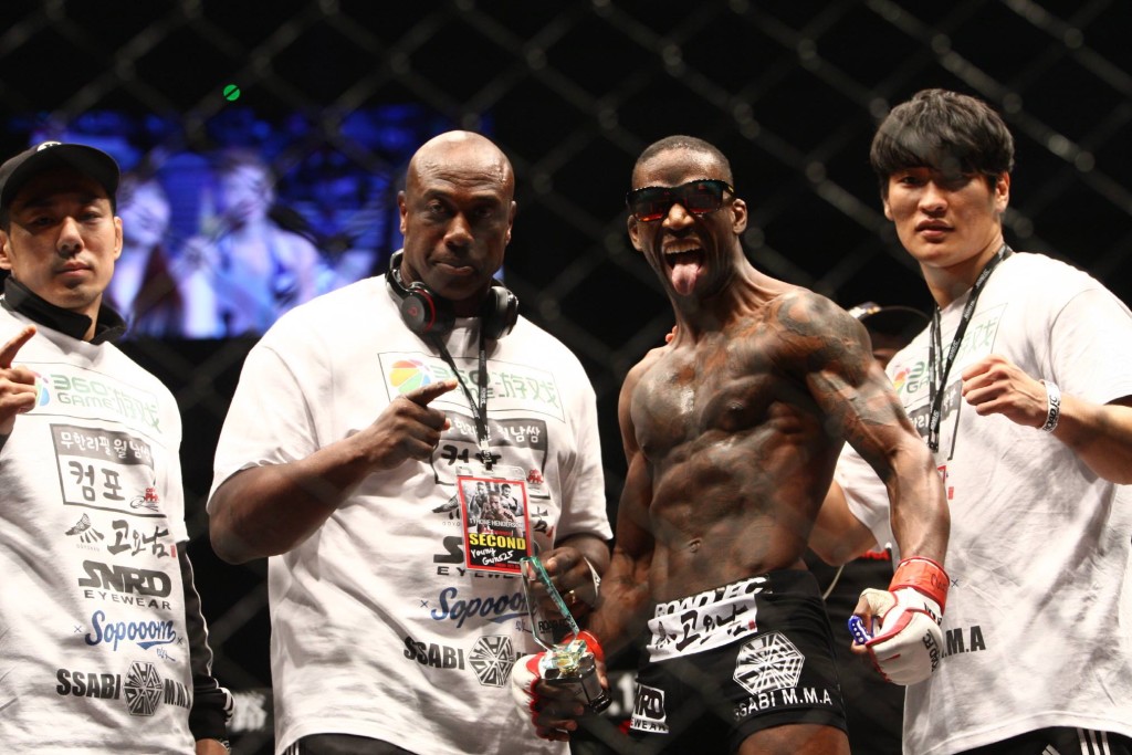 Tyrone Henderson - Road FC